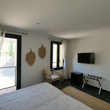 Chambres Du Vieux Bistrot Cabrières-dʼAvignon Esterno foto
