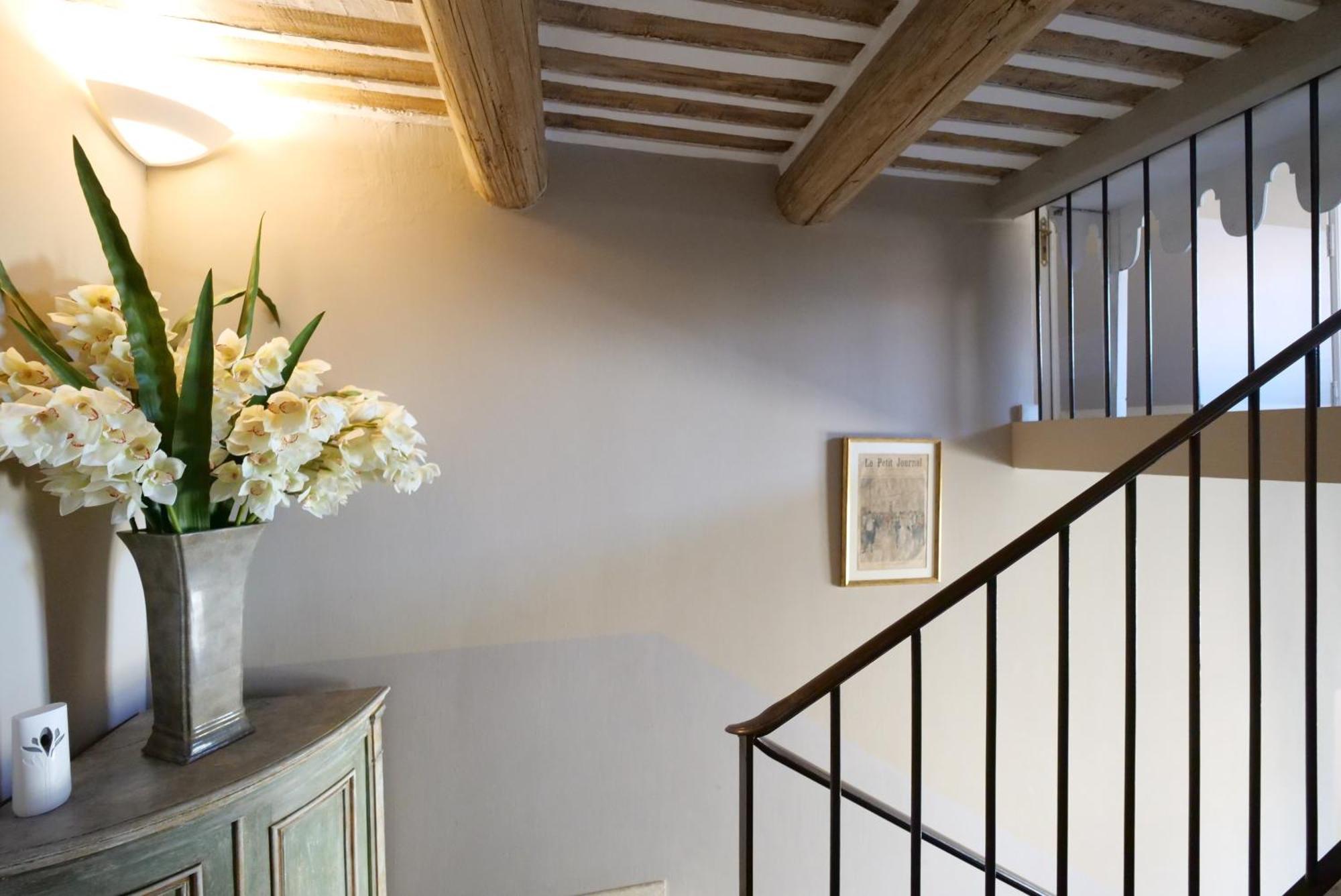 Chambres Du Vieux Bistrot Cabrières-dʼAvignon Esterno foto